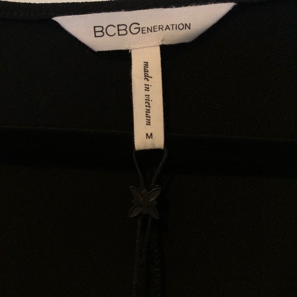 BCBGeneration M Black Ruffle Dress NWT - Picture 4 of 5